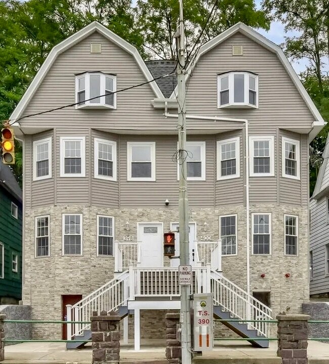 Photo - 398 N Main St Unit 3
