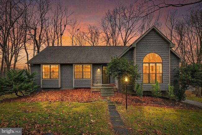 Building Photo - 7011 Fox Chase Rd