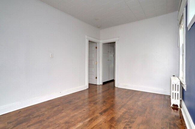 Photo - 12 Romaine Ave