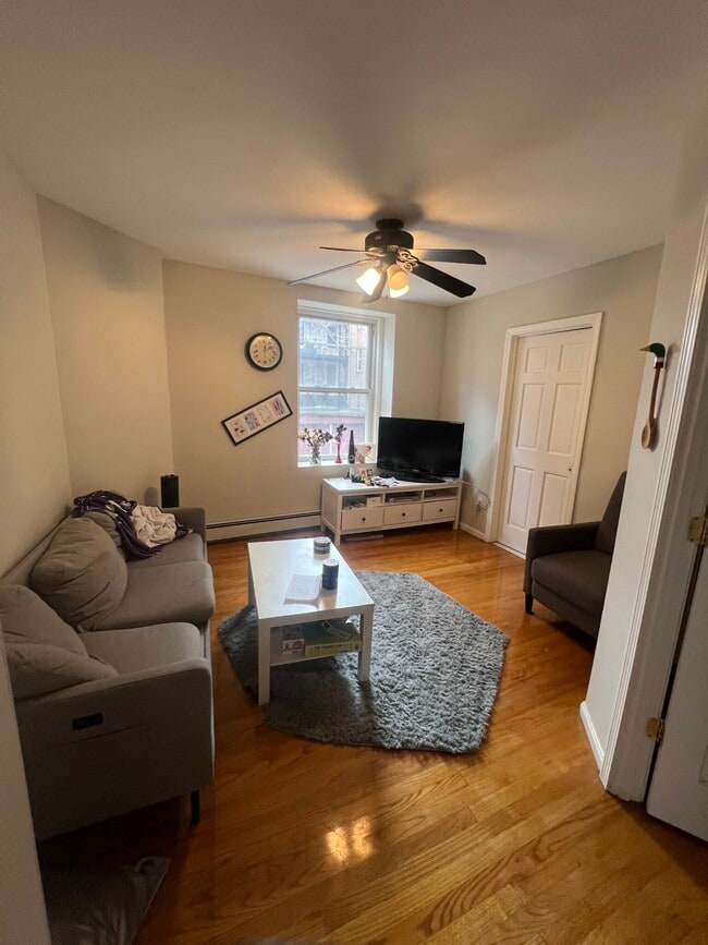 Photo - 22 Fleet St Unit 3