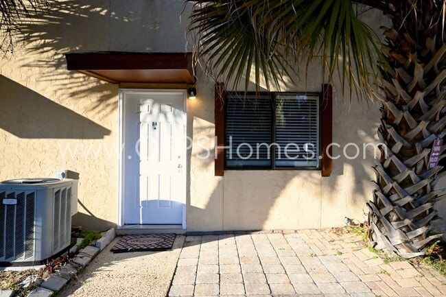 Building Photo - 710 Legion Dr