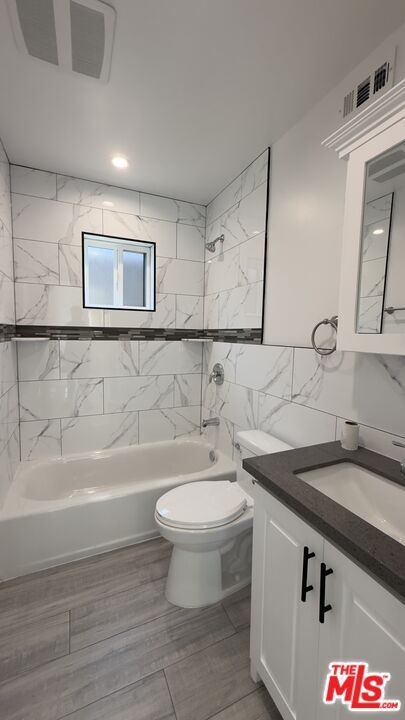 Photo - 9011 Holmes Ave