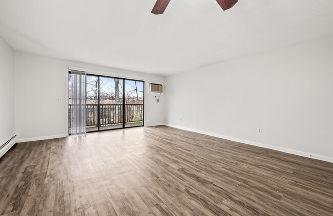 Photo - 345 Oakland St Unidad 1