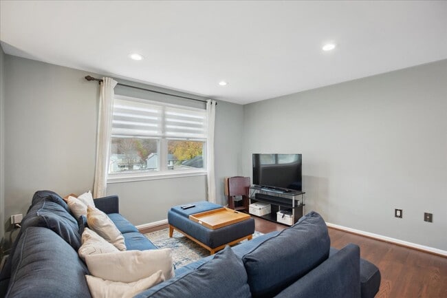 Photo - 7600 Red Fox Ct
