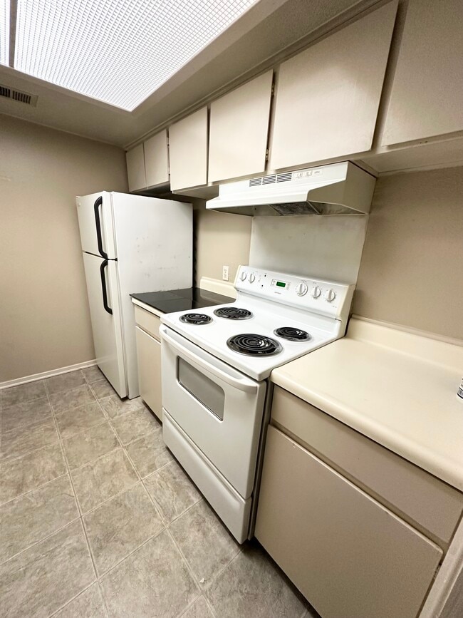 Photo - 3121 Johnston St Unit 229