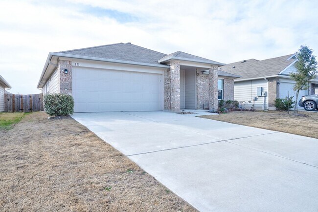 Photo - Charming 4/BR 2/BA One-Level Home with Spa...