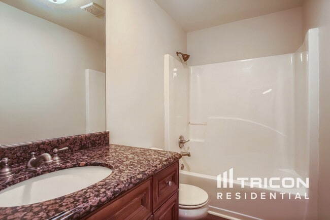 Photo - 125 Janney Cir