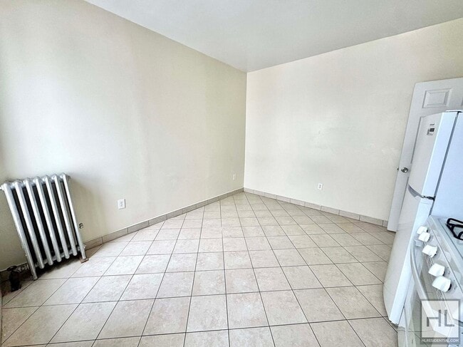 Photo - BAY 22 STREET Unidad D3