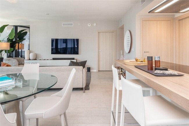Photo - 1000 Brickell Plaza Unit 3201