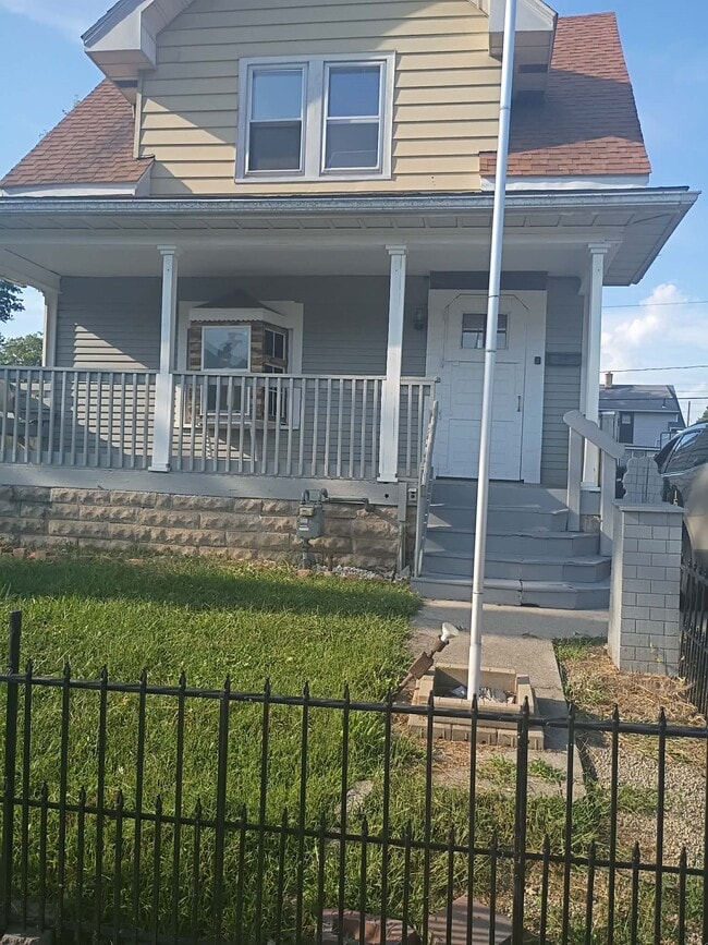Photo - 1519 Vinal St