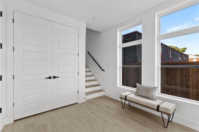 Photo - 727 W 10th St