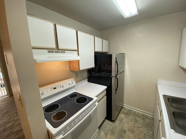 Photo - 76 Red Maple Ct Unit 100