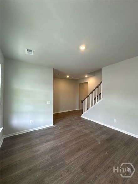 Photo - 134 Binscombe Ln