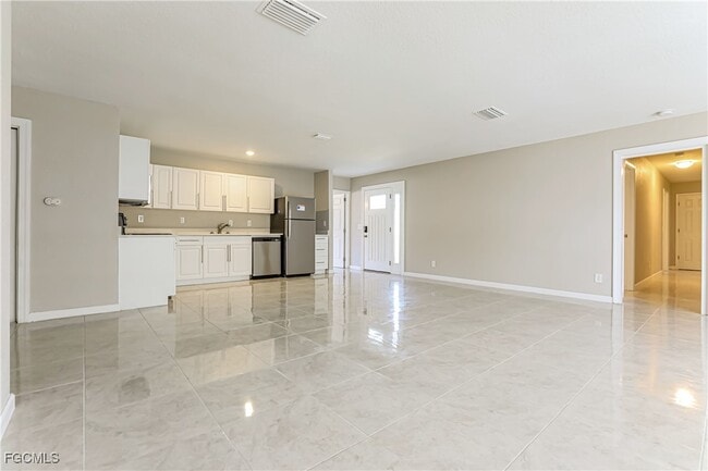 Building Photo - 807 Indus Rd Rental