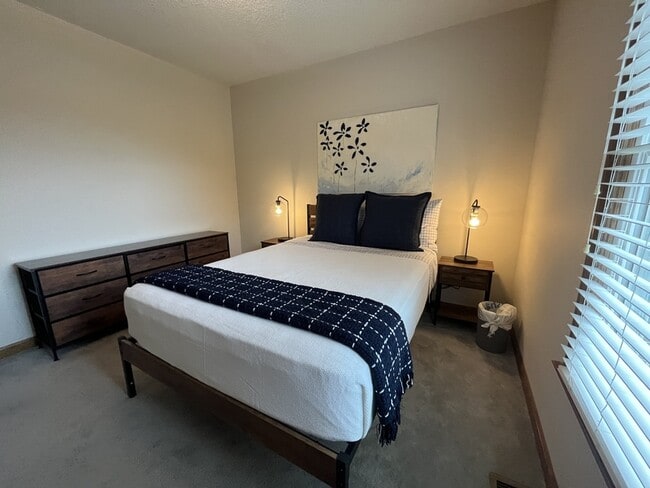 Photo - 49 Bay Springs Ct