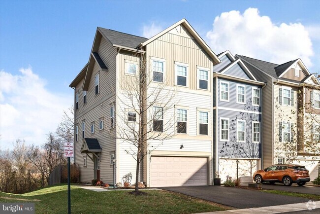 Building Photo - 171 Brasstown Loop Rental