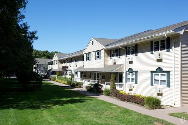 Building Photo - 280 Bellmore Ave Unit 122 Rental