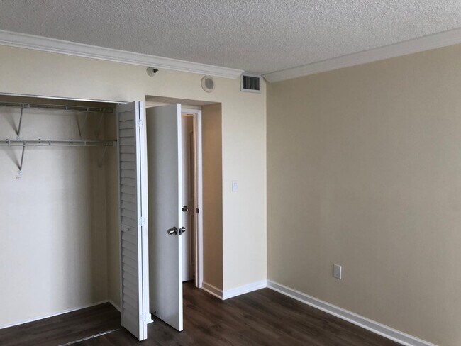 Photo - 20505 E Country Club Dr