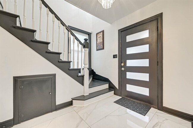 Photo - 3222 Oakdale St