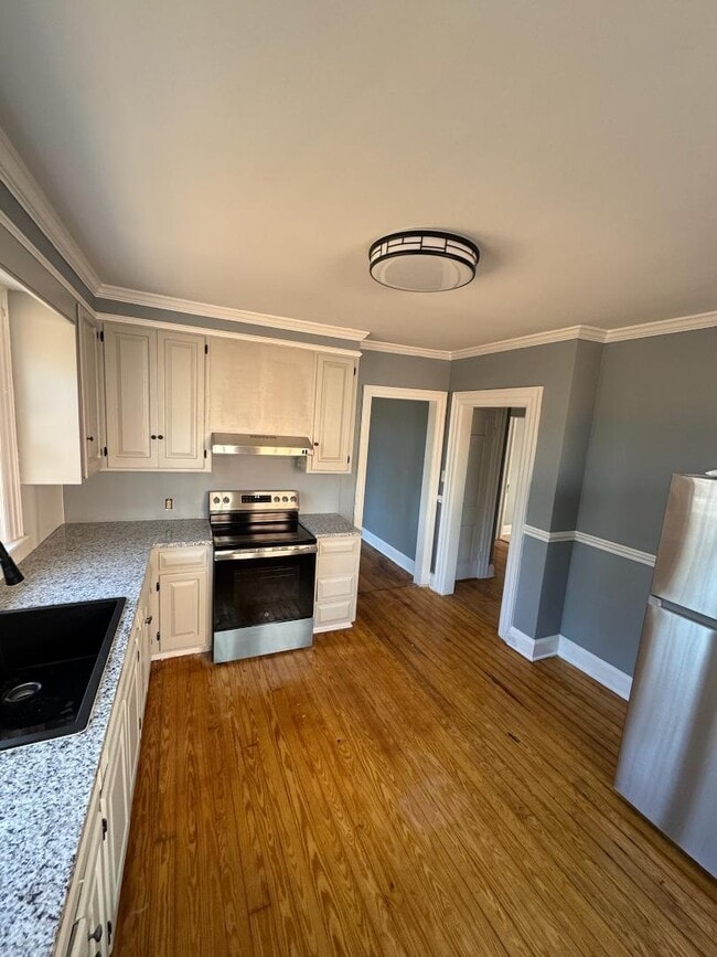 1115 Lafayette Ave