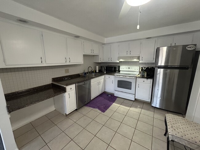 Photo - 89 Pleasant St