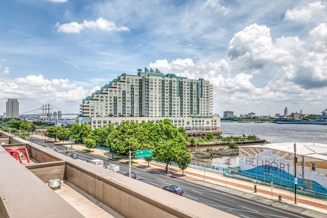 Photo - Queen Village Townhome with Parking