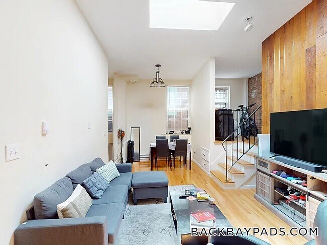 Photo - 277 Marlborough St Unit CH