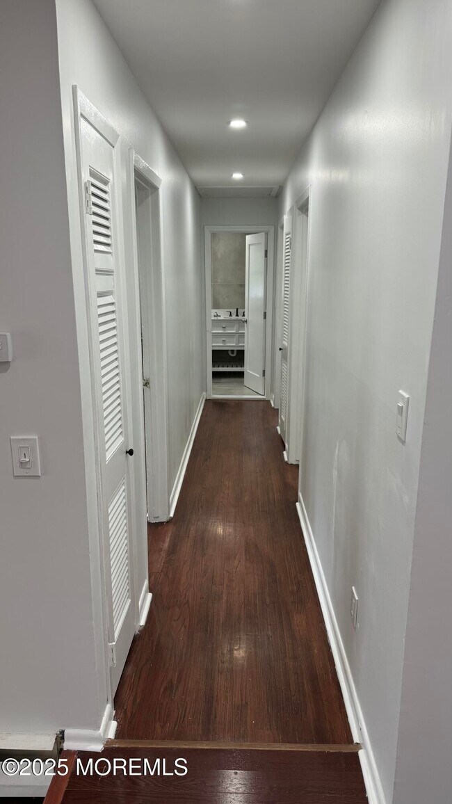 Photo - 106 Gates Ave