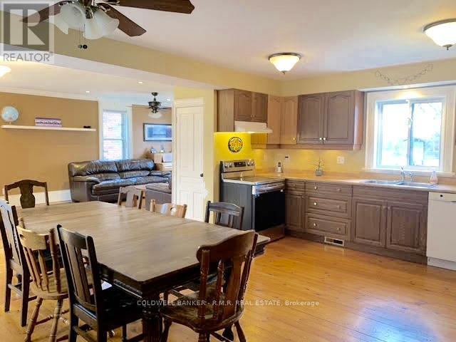 Photo - 126 Reach St