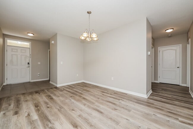 Photo - 10540 Whispering Hammock Dr