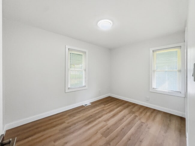 Photo - 18410 Tranquil St