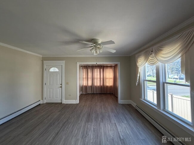 Photo - 628 Grove Ave