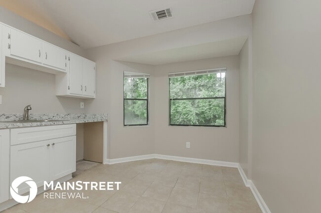 Photo - 145 Lynda Ln