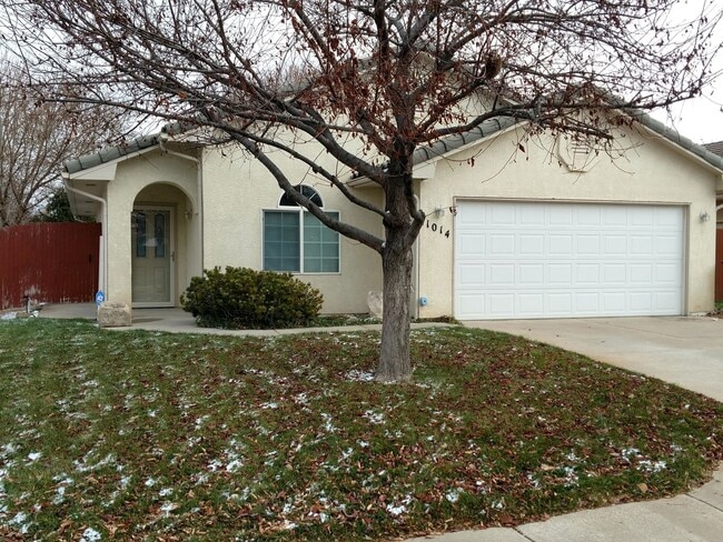 Building Photo - ALL PROSPECTIVE TENANTS MUST SUBMIT A $58 NON-REFUNDABLE APPLICATION FEE PER APPLICANT ONLINE AND...