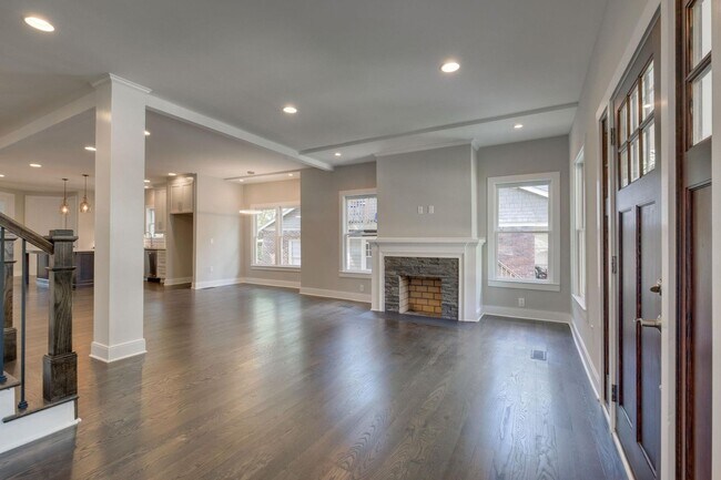 Photo - 1509 Ashwood Ave