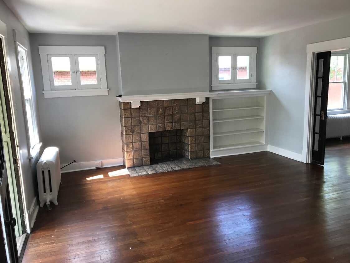 Living Room - 1033 Macon Ave (Pittsburgh, PA)