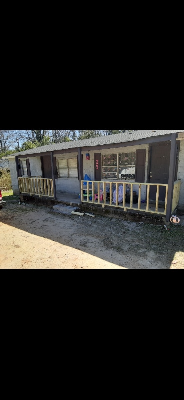 Building Photo - 1247 Hall St Unit 1247 Rental