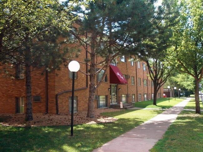 Marydale Lakeview Apartments