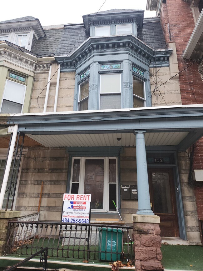 132 Clymer St Unit 2