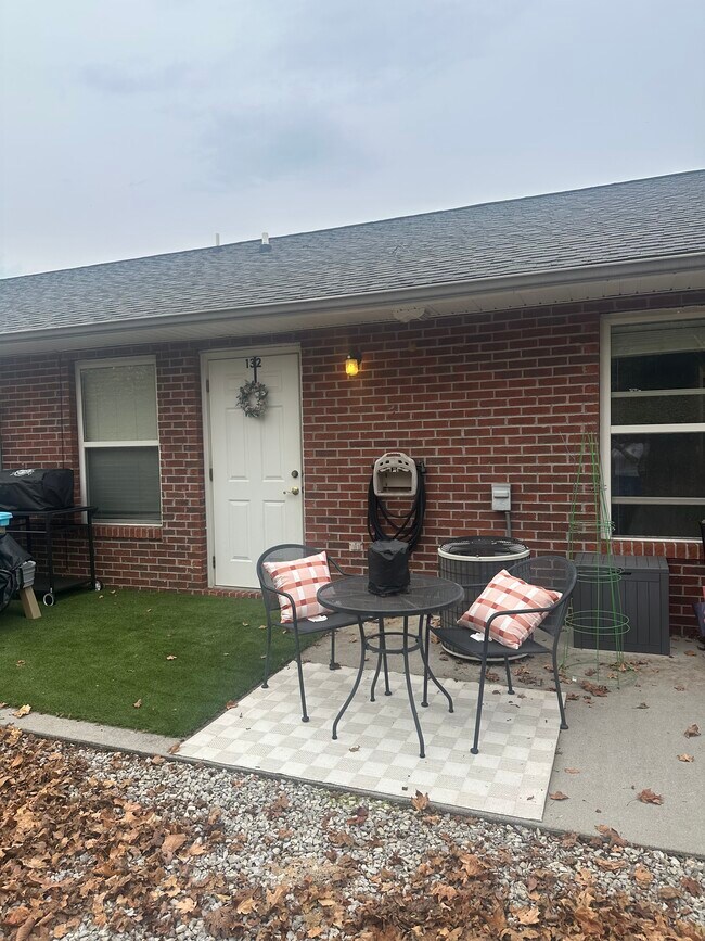 Photo - 132 Hackberry Way