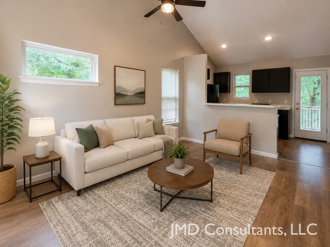 Photo - 1331 Valley Creek Ln