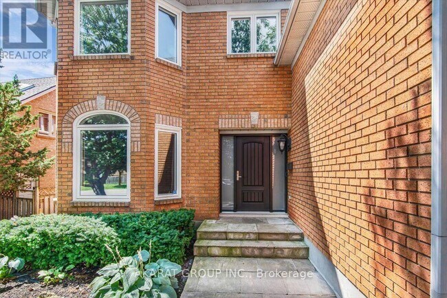 Photo - 1274 Kings College Dr
