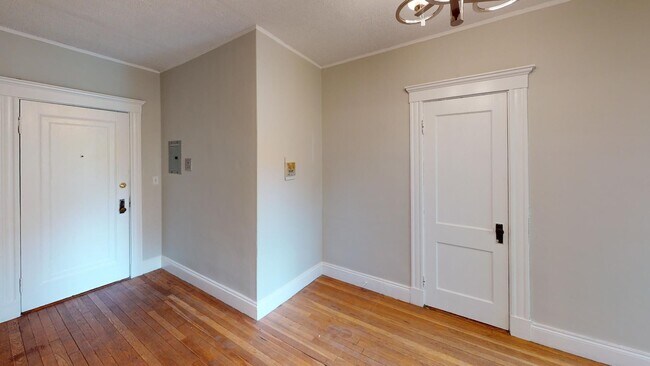 Photo - 110 Brainerd Rd