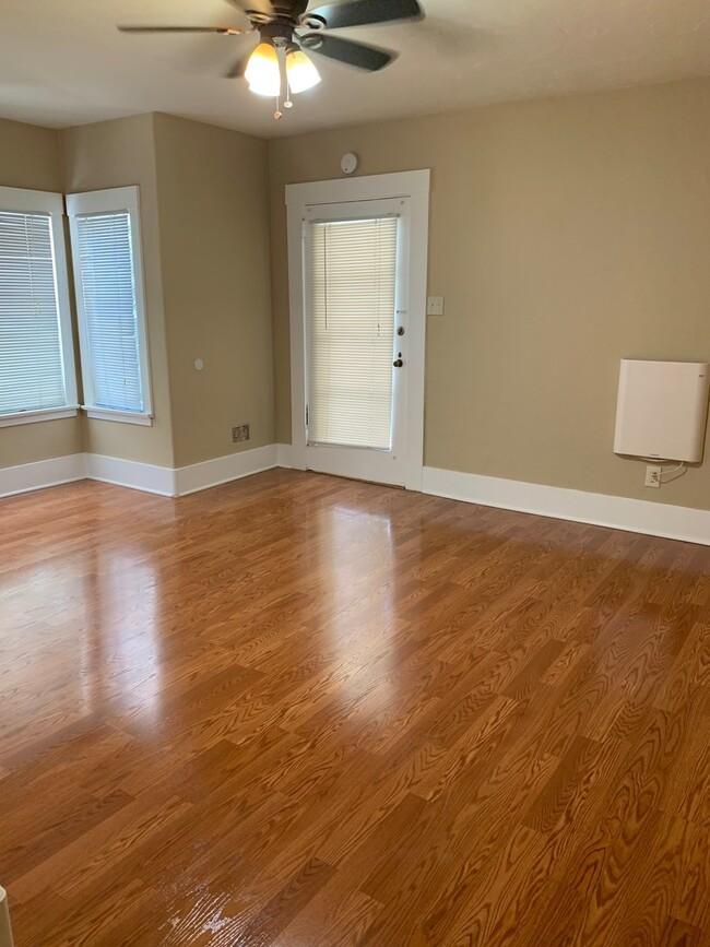 Photo - Cortez Hills: Large studio available coming soon! Unidad 1561 9th Avenue