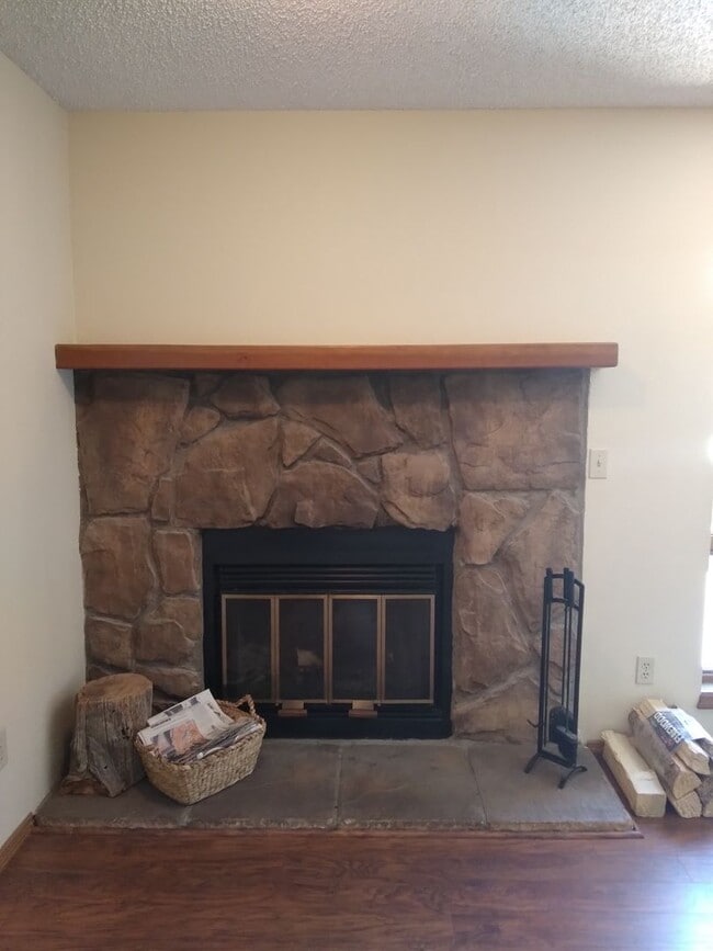 Photo - Beautiful 3 bed / 2 bath Seasons Condo Available