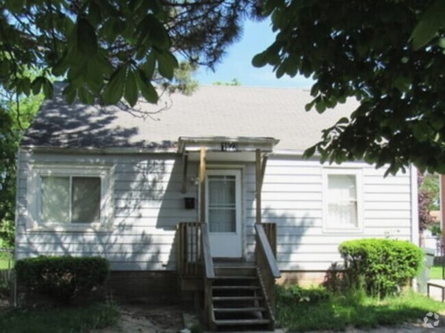 Building Photo - 1923 Grove Ave Rental