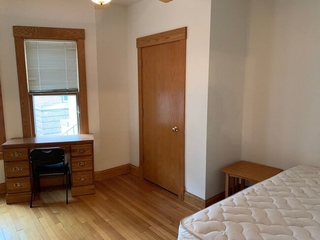609 Howard Pl