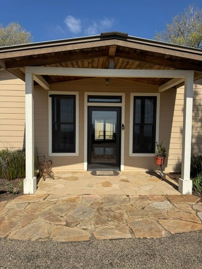 1475 Cougar Ridge Rd