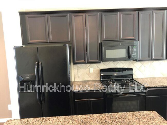 Photo - 237 E Waterlynn Rd