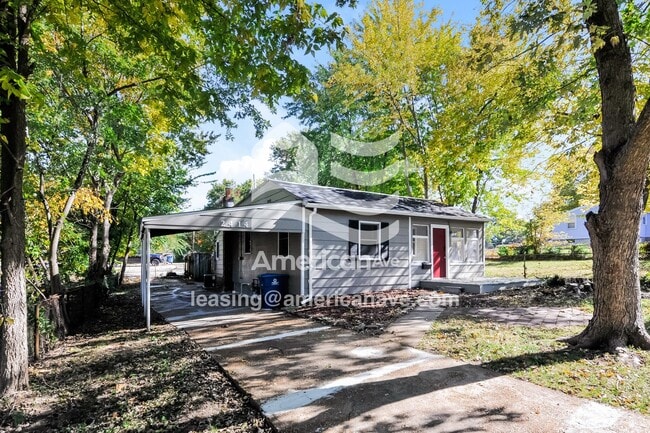 2414 Gass Ave